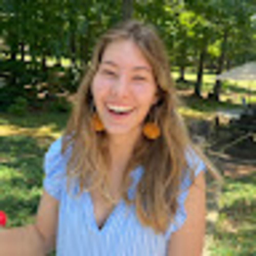 Meet your Posher, Hannah